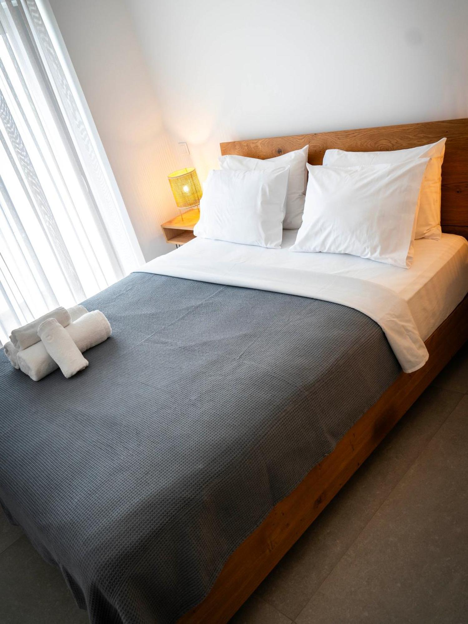 White Luxury Apartment ตริกาลา ภายนอก รูปภาพ